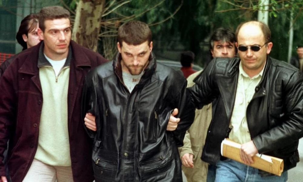 Το χρονικό της δράσης του Πάσσαρη - Ανησυχούν οι συγγενείς των θυμάτων
